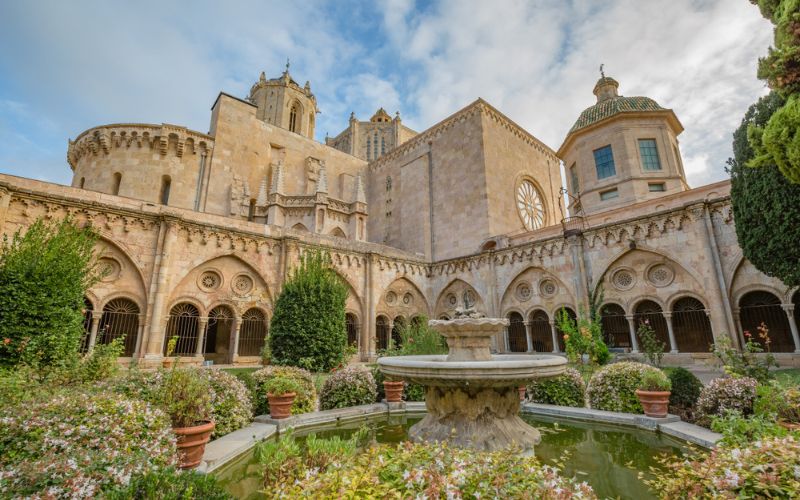 FESTA DEI NONNI IN SPAGNA: MINICROCIERA + TOUR
